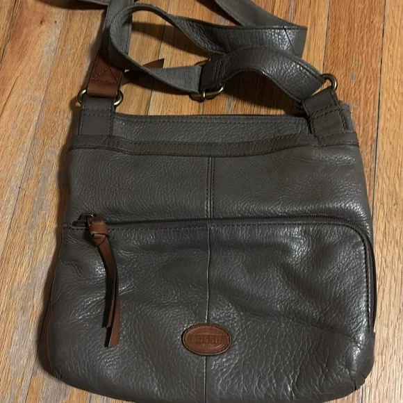 Fossil Morgan Traveler Crossbody Bag - Picture 2 of 5
